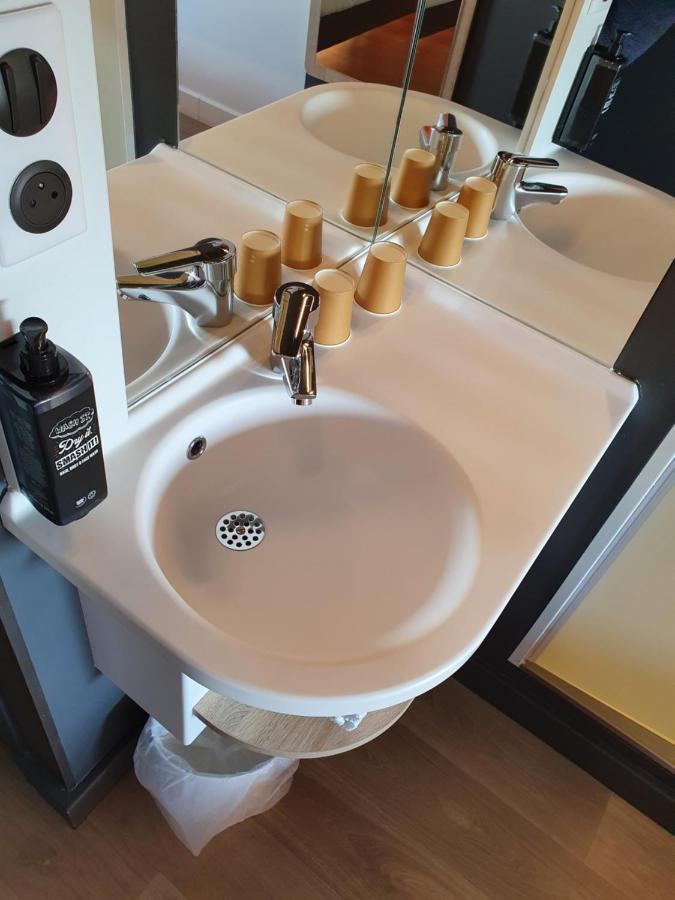 Ibis Budget Coutances Esterno foto