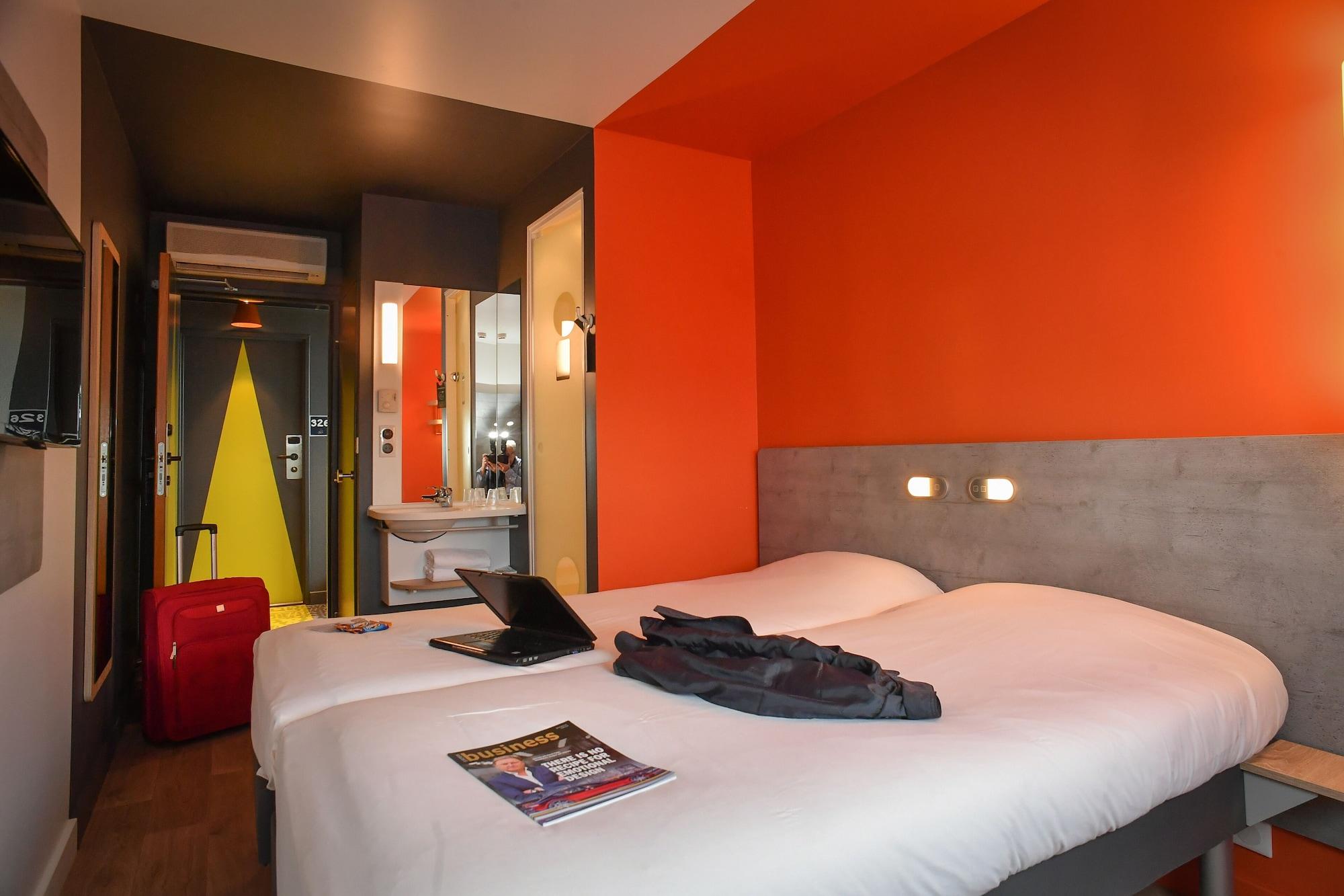 Ibis Budget Coutances Esterno foto
