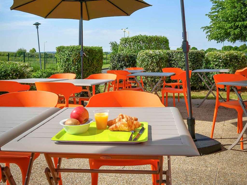 Ibis Budget Coutances Esterno foto