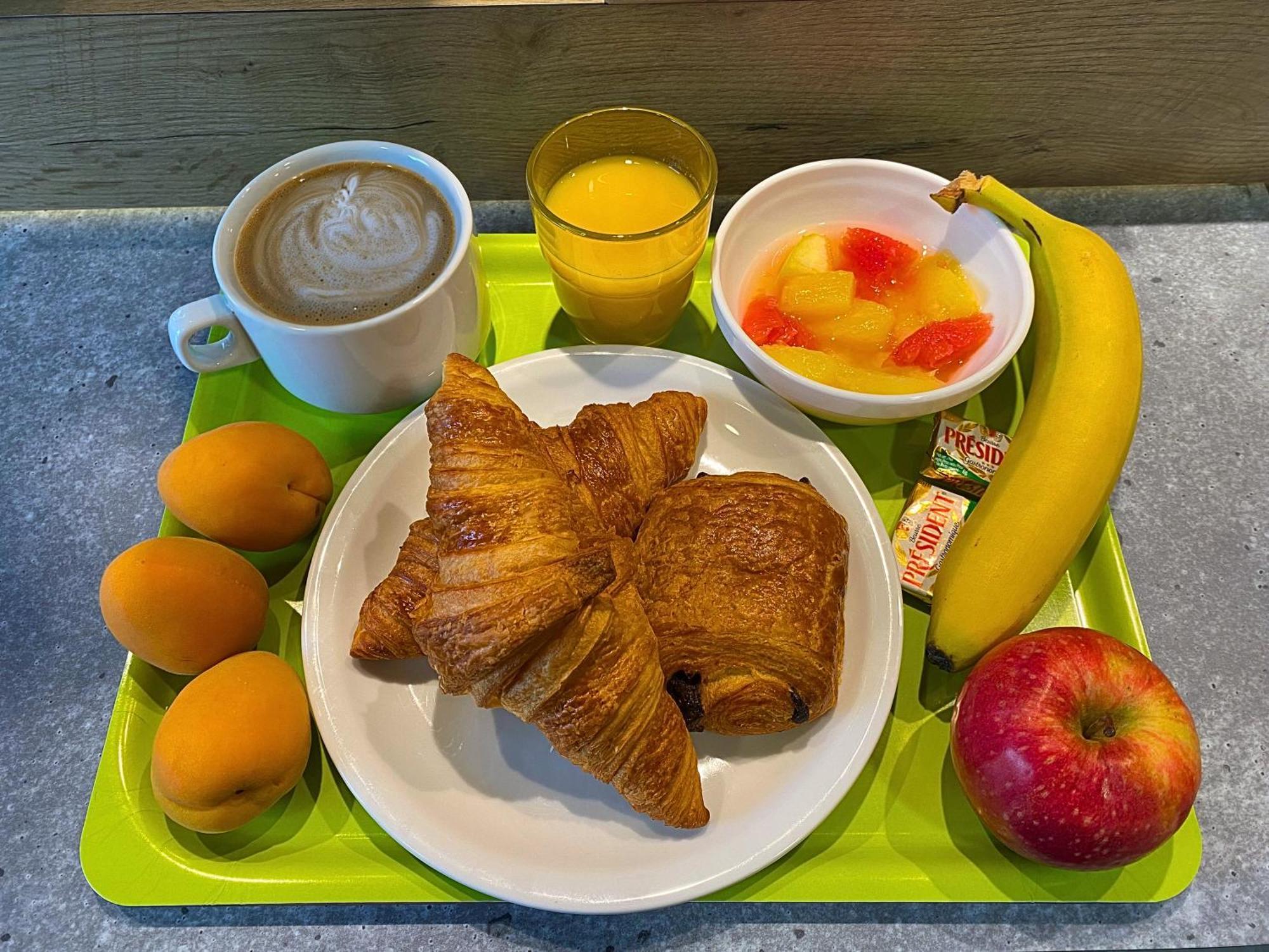 Ibis Budget Coutances Esterno foto