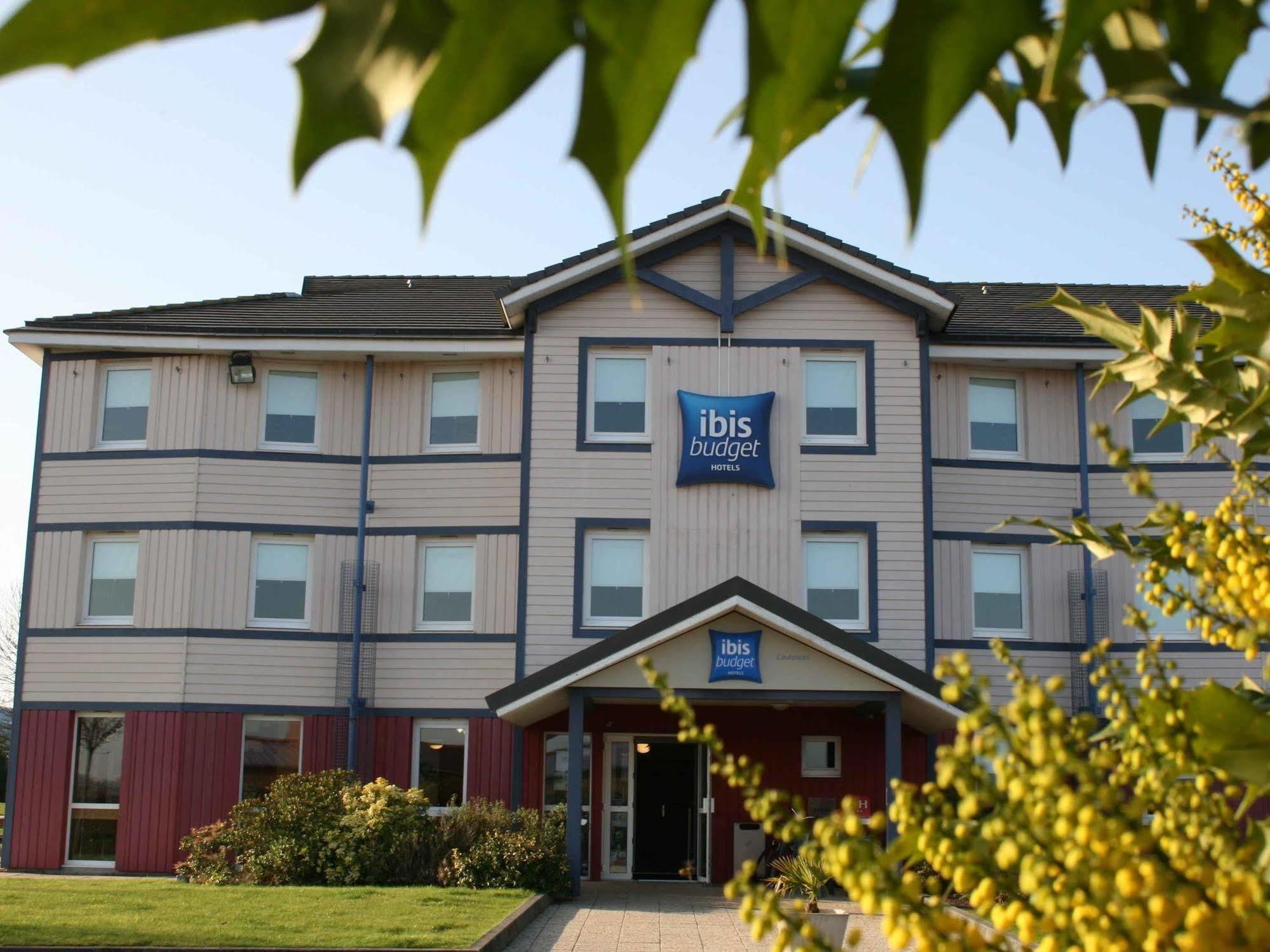 Ibis Budget Coutances Esterno foto