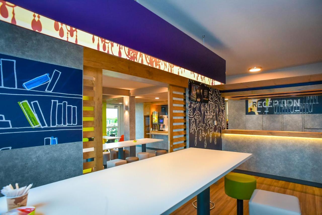 Ibis Budget Coutances Esterno foto